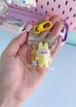 آویز لبوبو و سانریو پاستلی