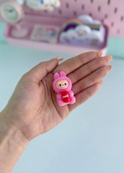 لابوبو نشسته کوچک مخملی پاستلی