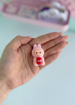 لابوبو نشسته کوچک مخملی پاستلی