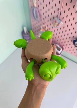 لاک پشت خوابیده کیوت سبز