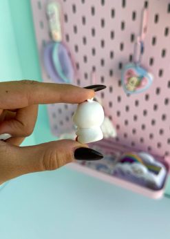 دکوری کوچک جوجه اردک نشسته