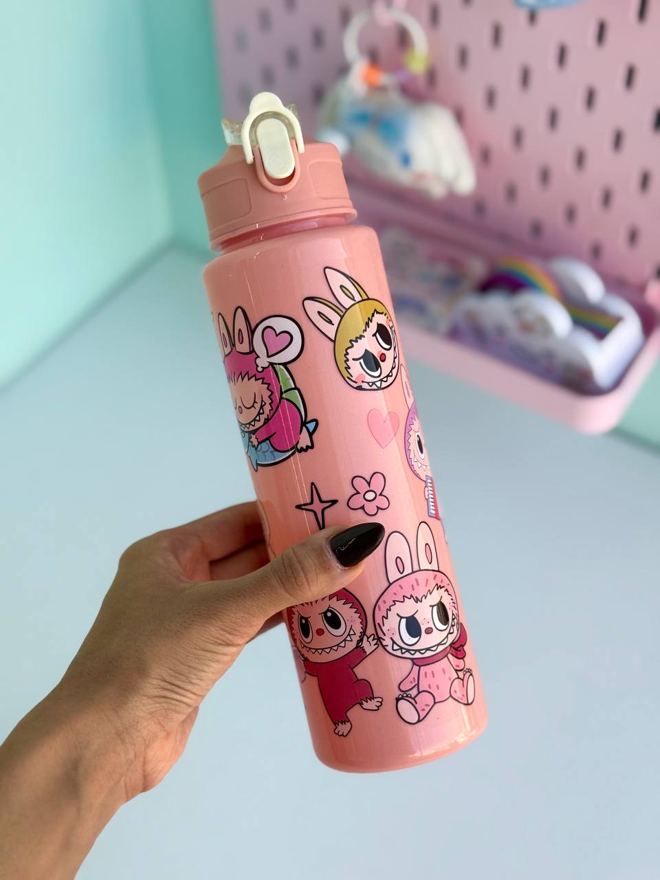 قمقمه استوانه ای لبوبو صورتی