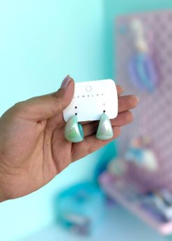 گوشواره هولوگرامی سبز پاستلی