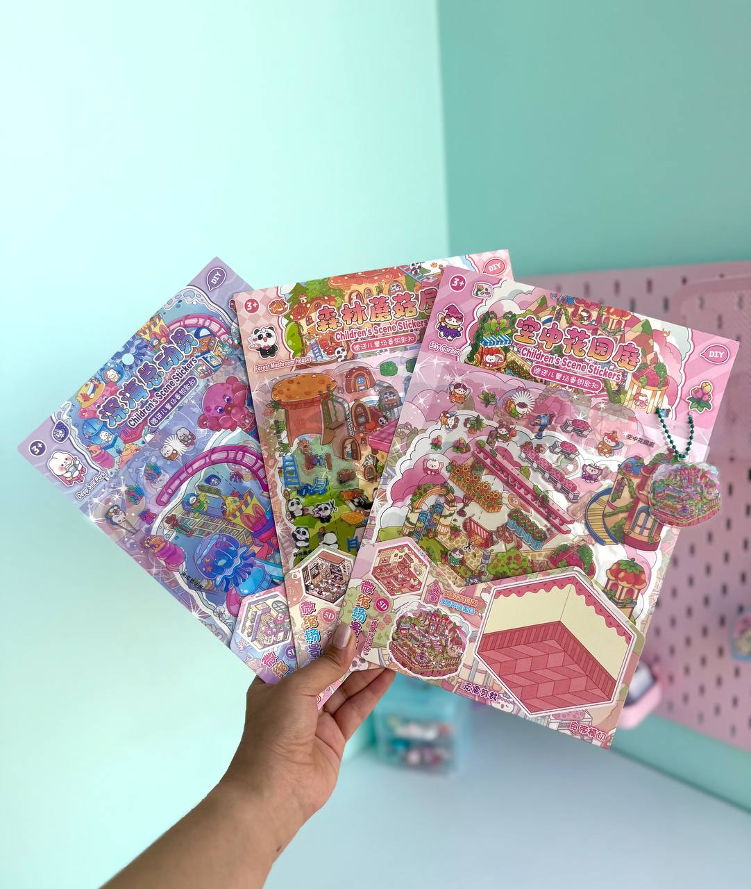 استیکر سه بعدی کارتونی رنگی رنگی