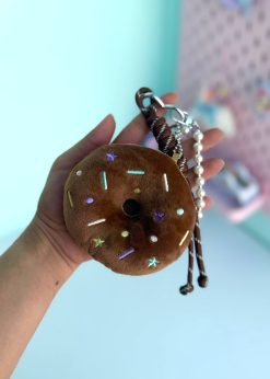 چارم بگ مرواریدی دونات شکلاتی