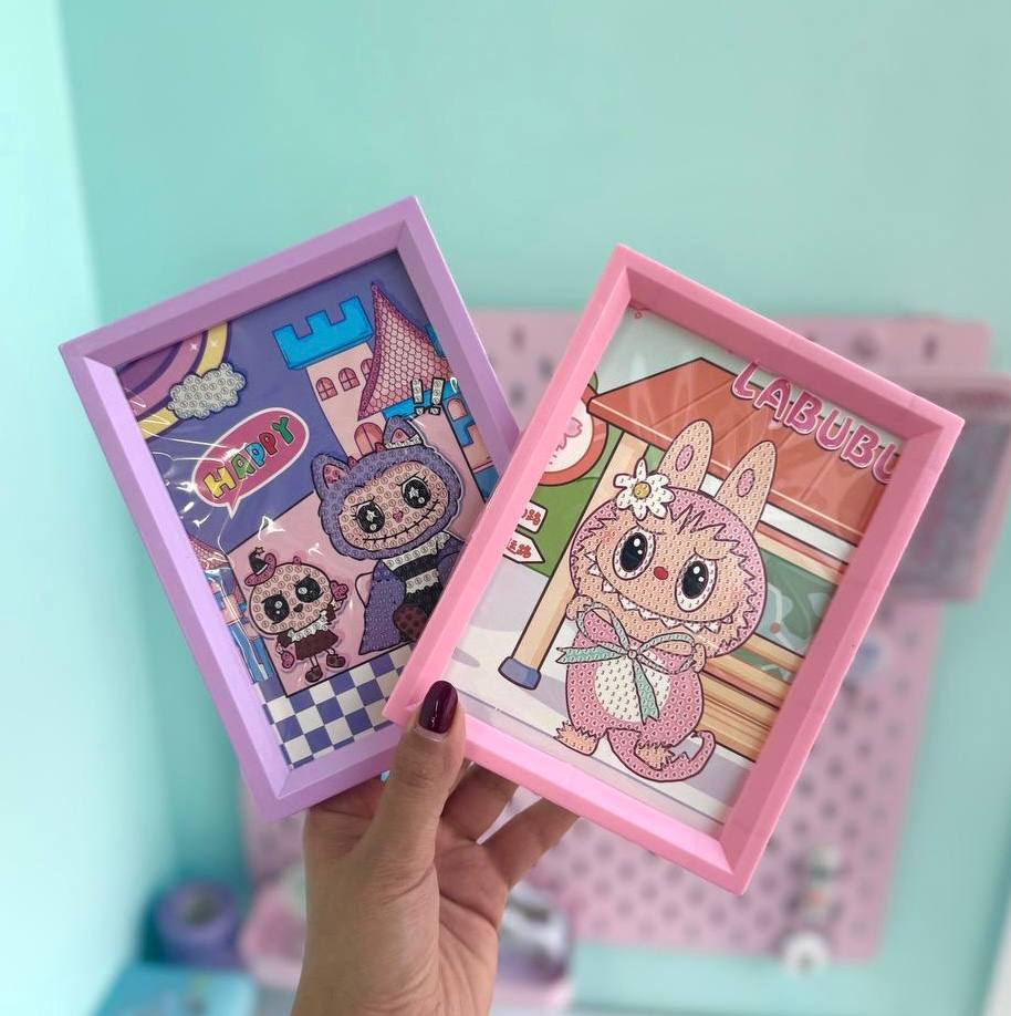 نقاشی الماسی قاب دار لبوبو پاستلی