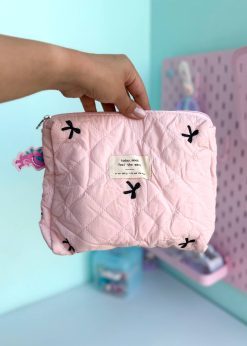 کیف لوازم آرایش پاپیونی صورتی