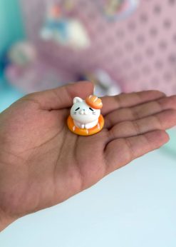 دکوری کوچک گربه و نان باگت کیوت