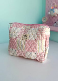 کیف لوازم آرایش گلدار صورتی پاستلی