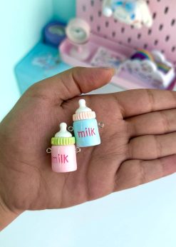 دکوری و آویز شیشه شیر پاستلی