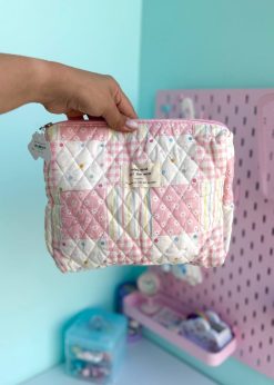 کیف لوازم آرایش گلدار صورتی پاستلی