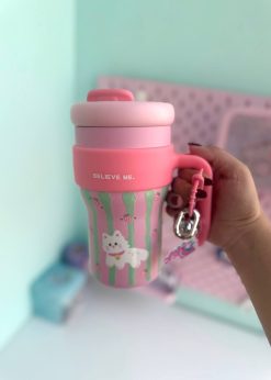 تراول ماگ دسته دار گربه و توت فرنگی