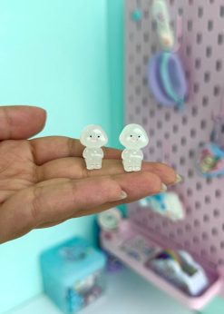 دکوری شبتاب شبح نشسته سفید