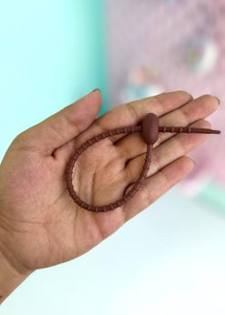 آویز سیلیکونی قهوه ای