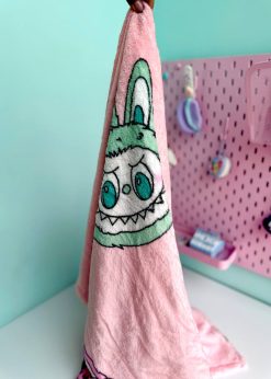 پتو بالشتی لبوبو خرگوشی صورتی