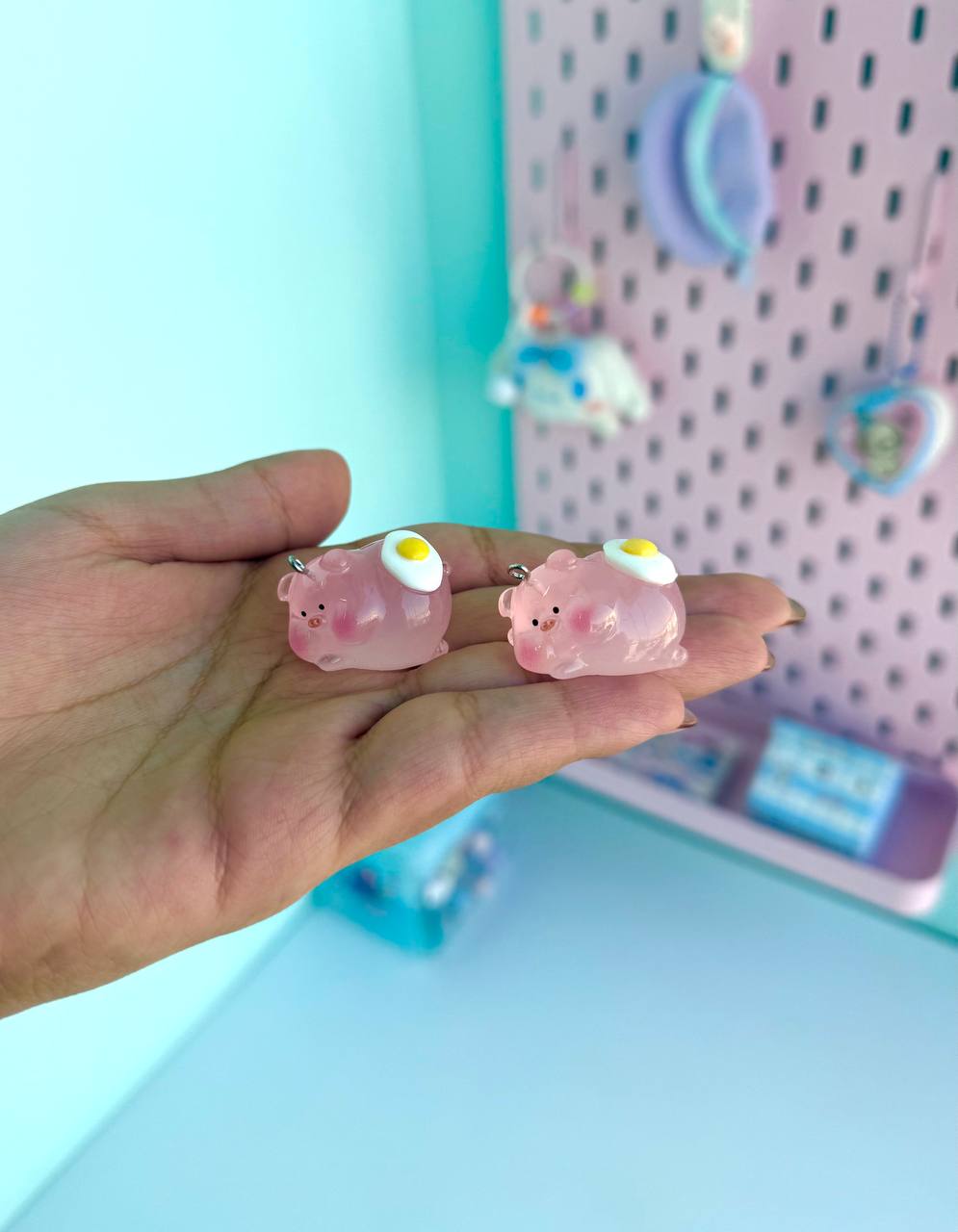 دکوری شبتاب آویز دار خوک شفاف پاستلی