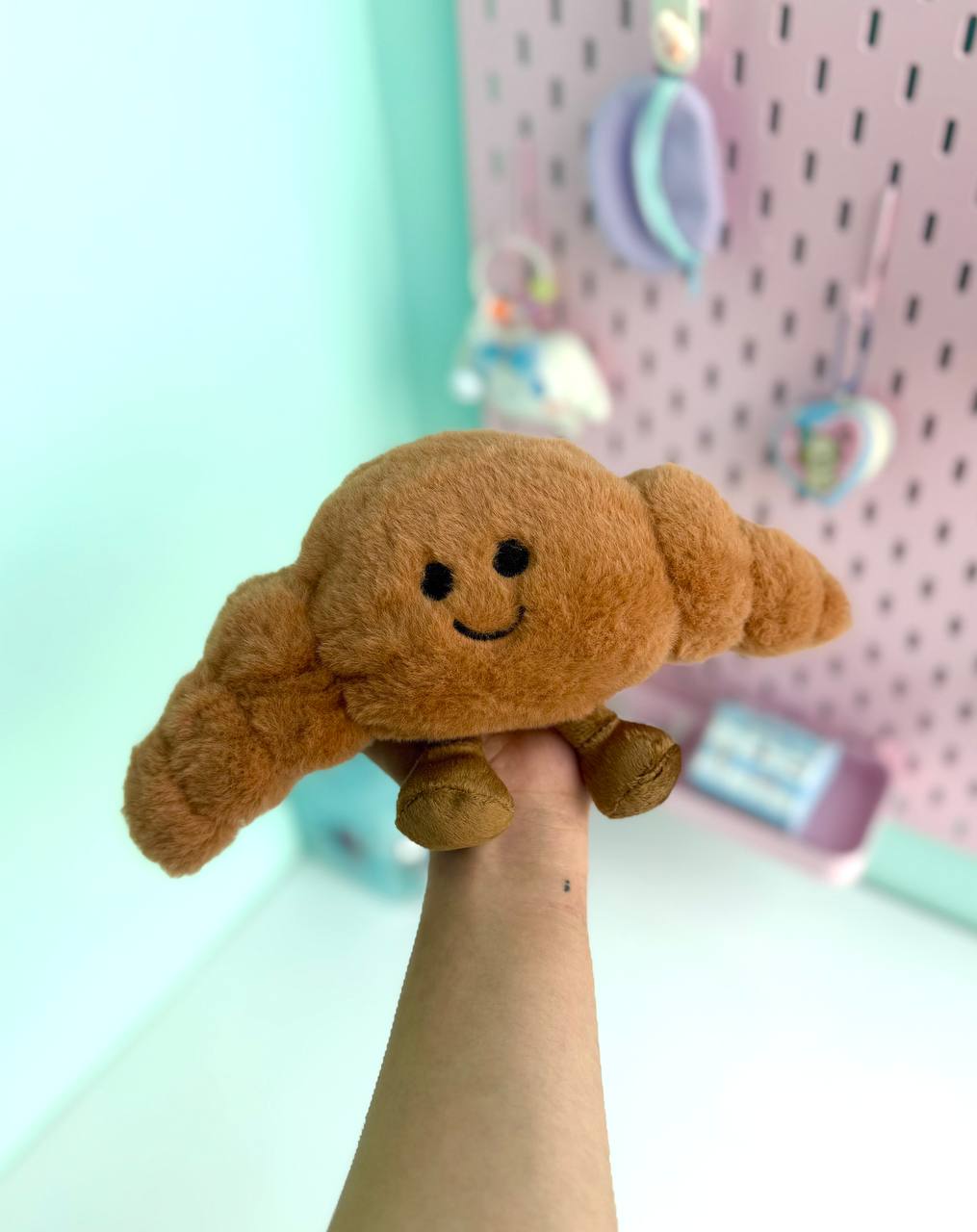 عروسک پولیشی کروسان کیوت قهوه ای