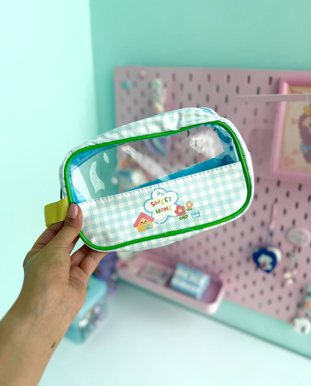 کیف لوازم آرایش چهارخونه رنگی