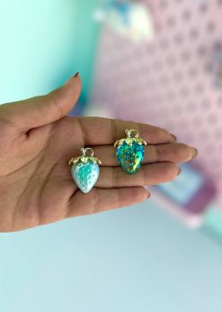 آویز توت فرنگی هولوگرامی کیوت