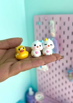 دکوری جوجه اردک نشسته کیوت