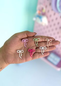 آویز پاپیونی کوچک رنگی رنگی