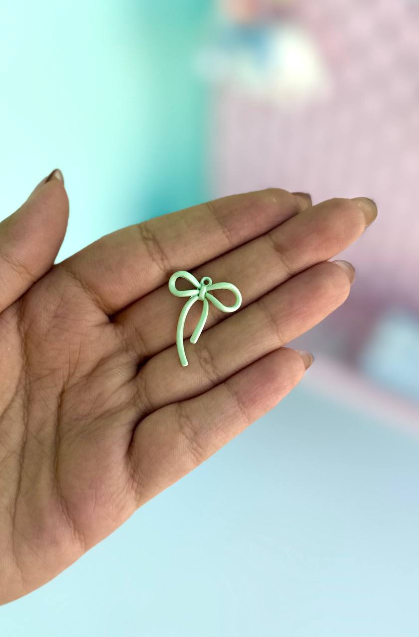 آویز پاپیونی کوچک رنگی رنگی