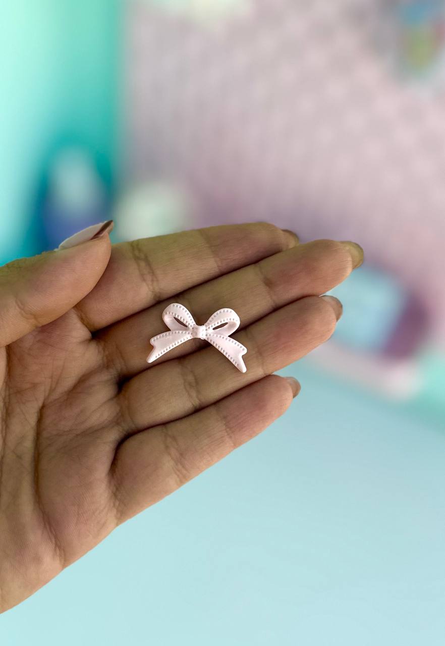 دکوری روبان پاپیونی صورتی