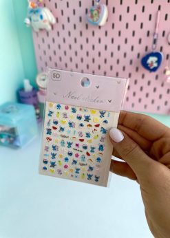 ناخن مصنوعی سانریو و استیچ رنگی رنگی