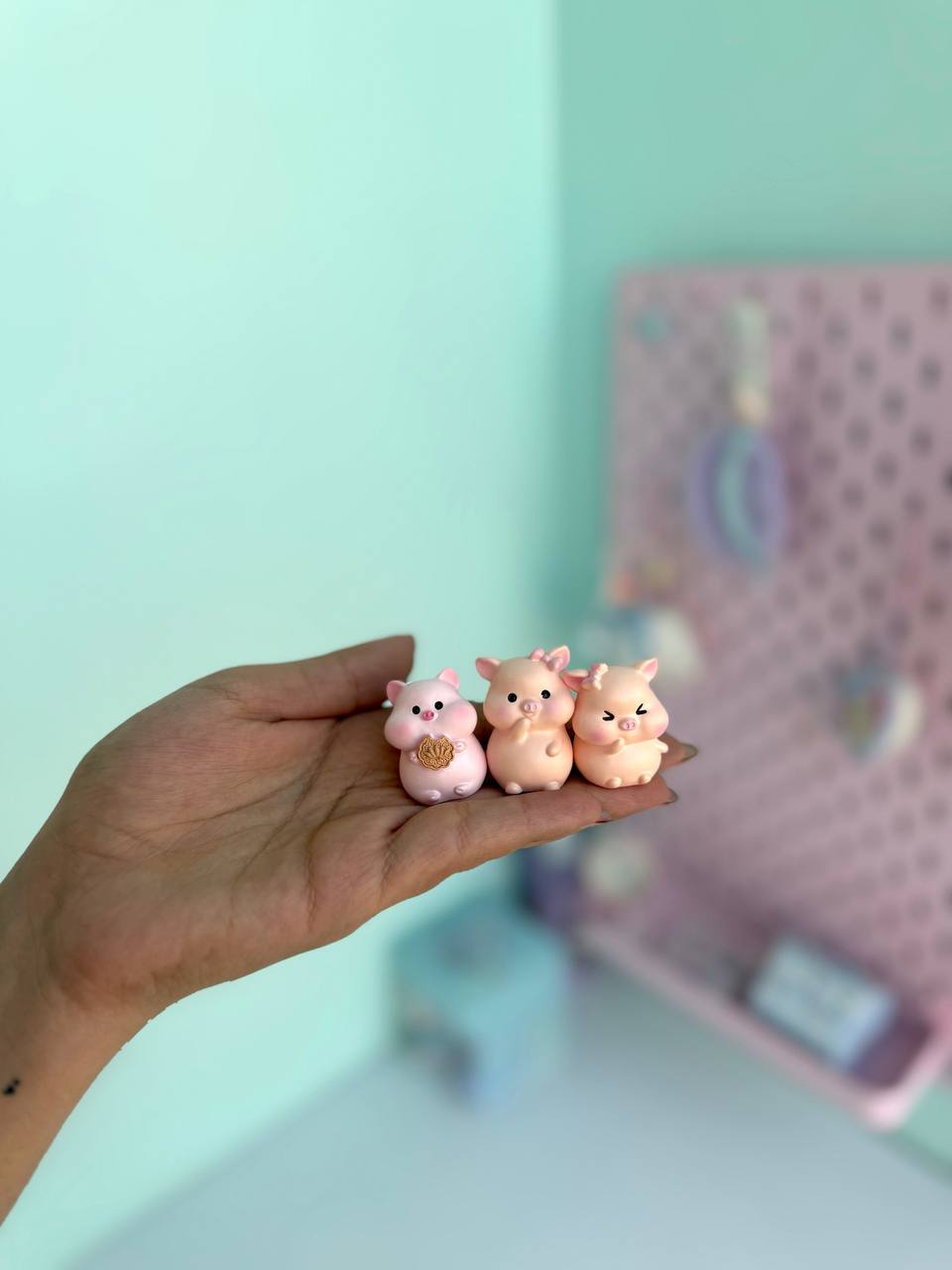 دکوری خوک تپلی نشسته صورتی