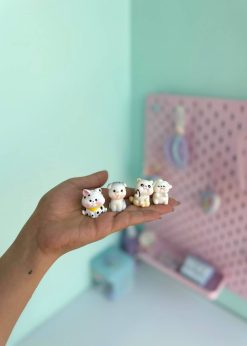 دکوری پاپی کیوت نشسته سفید