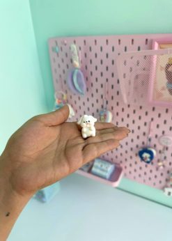 دکوری پاپی کیوت نشسته سفید