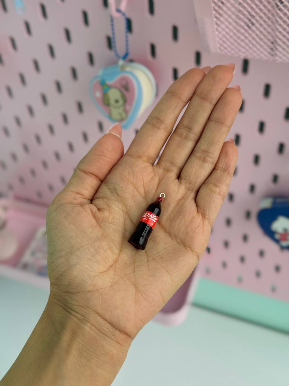 دکوری آویز دار چیپس و نوشابه