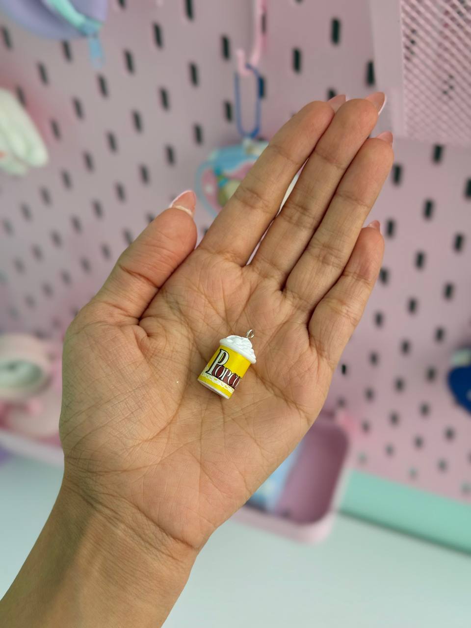 دکوری آویزدار کوچک نوشیدنی