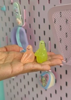 دکوری شبح نشسته پاستلی