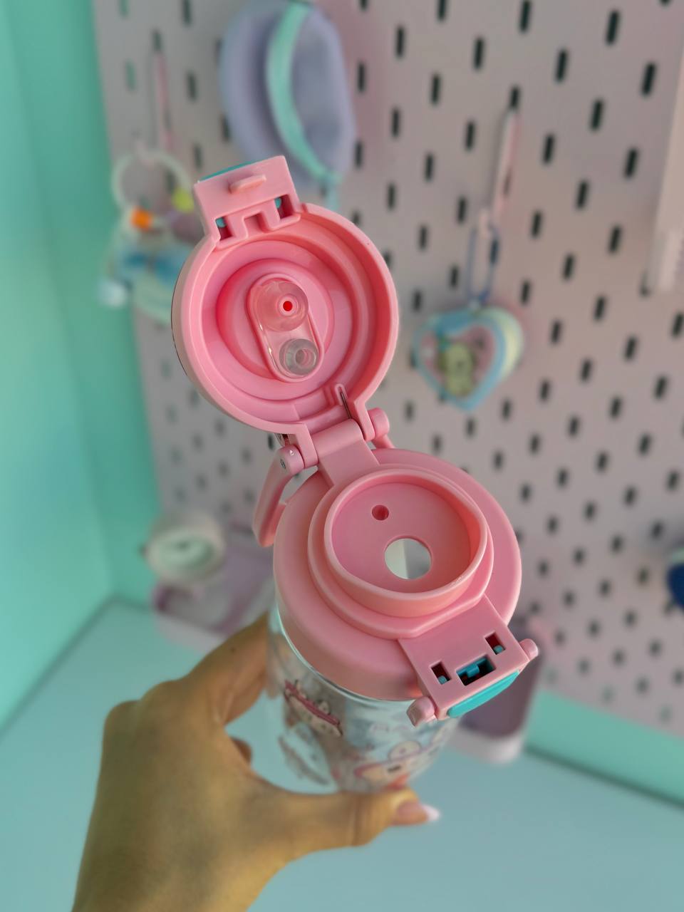 قمقمه استوانه ای شفاف لبوبو صورتی