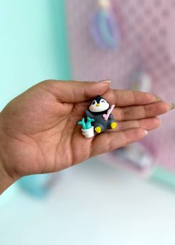 پینکولو حیوانات کیوت نشسته