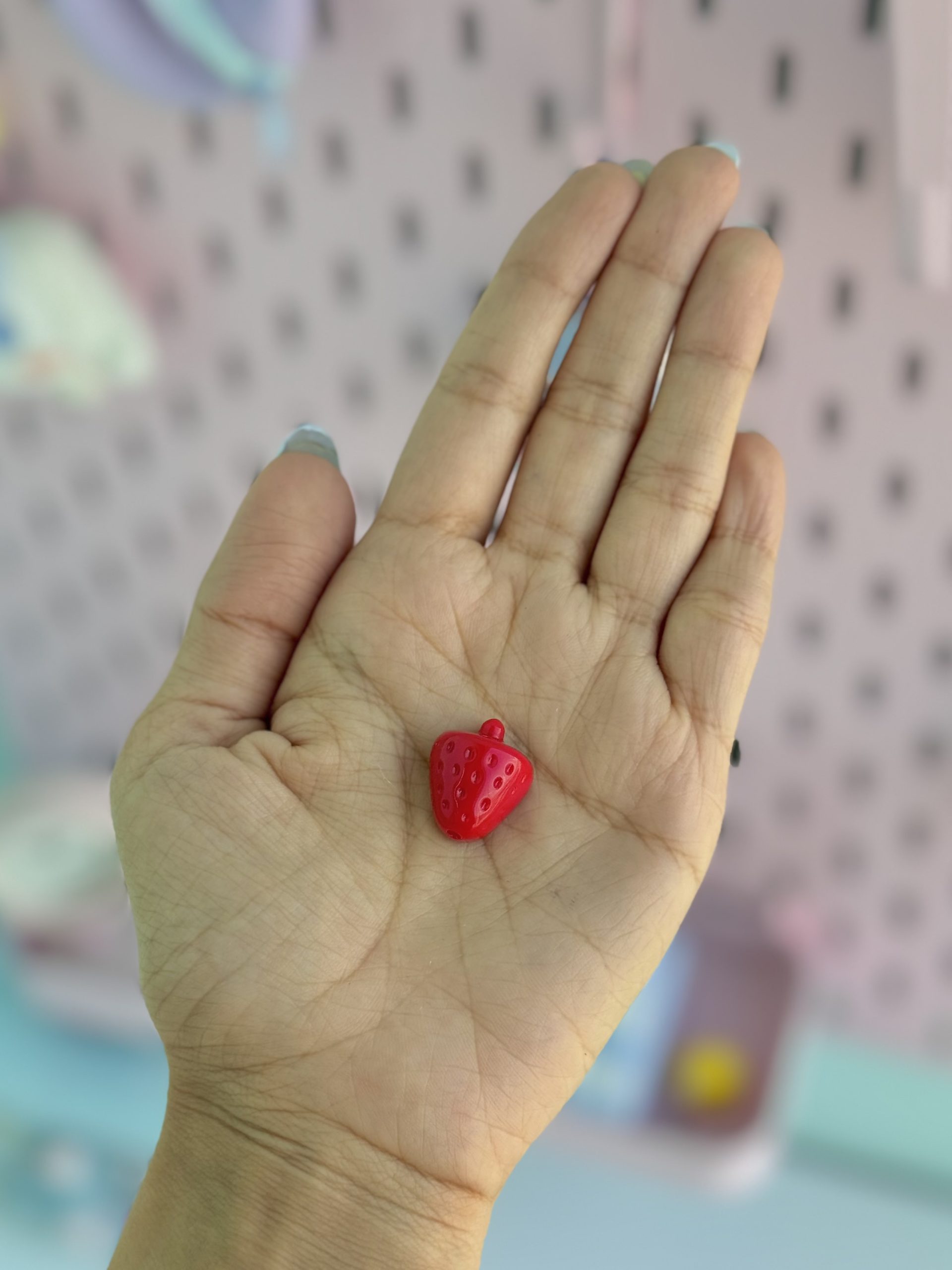 پینکولو توت فرنگی کیوت رنگی