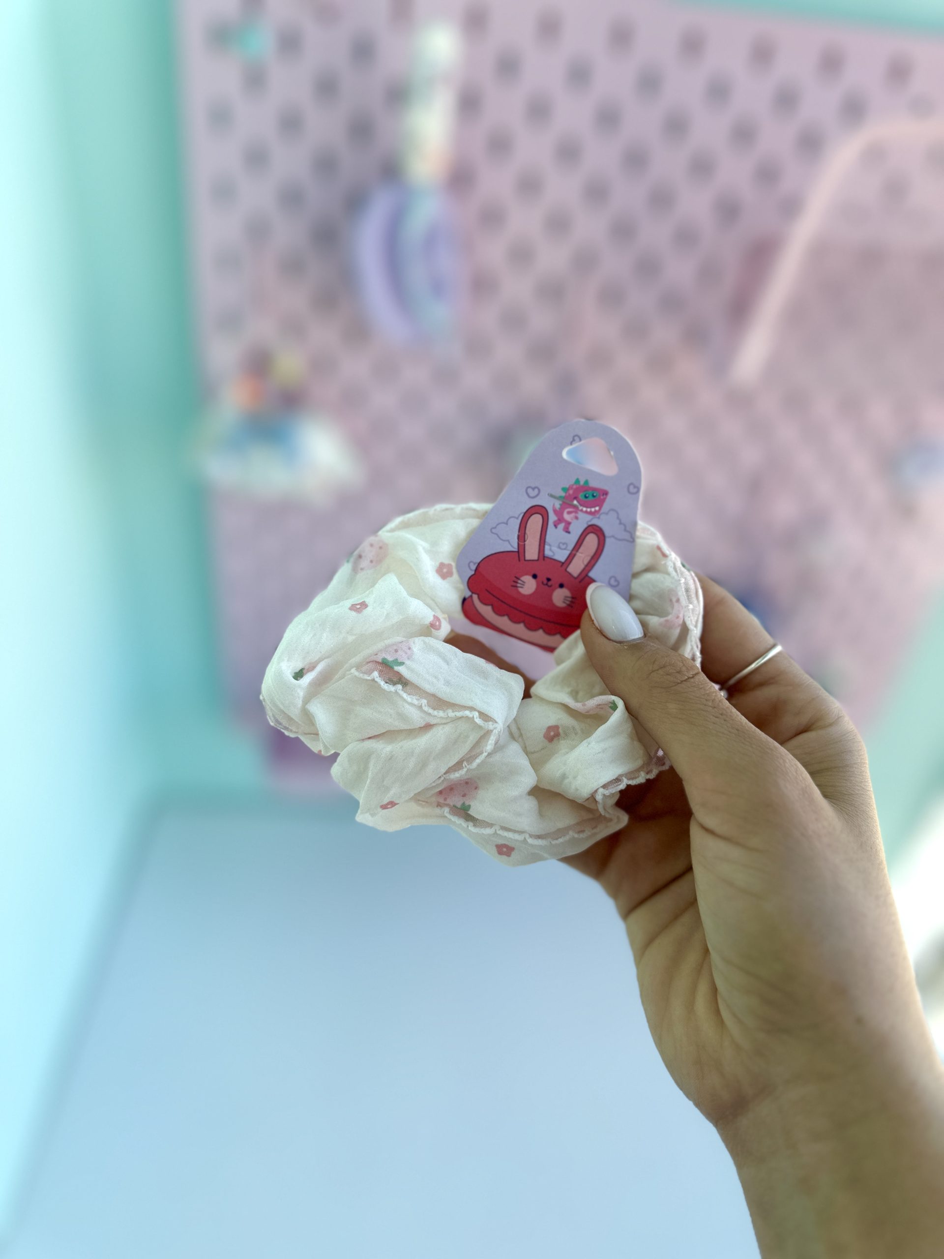 کش پارچه ای توت فرنگی پاستلی