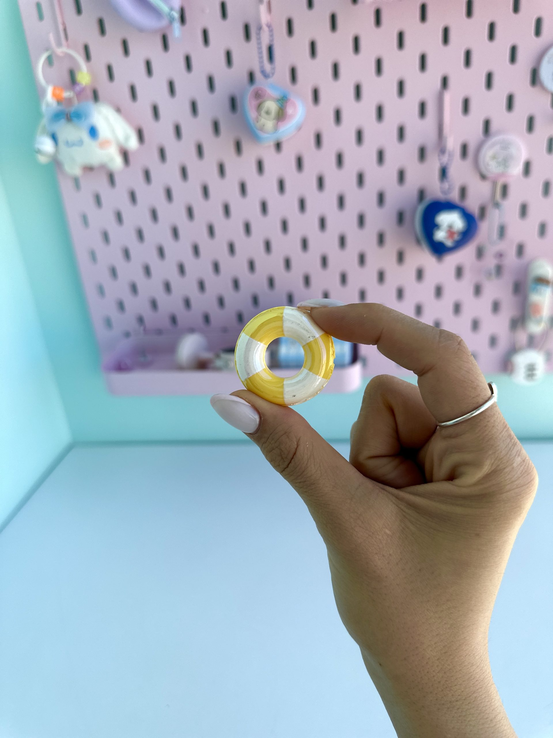 پینکولو دایره ای رنگی رنگی