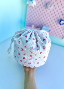 کیف پینترستی بقچه ای گلدار سفید