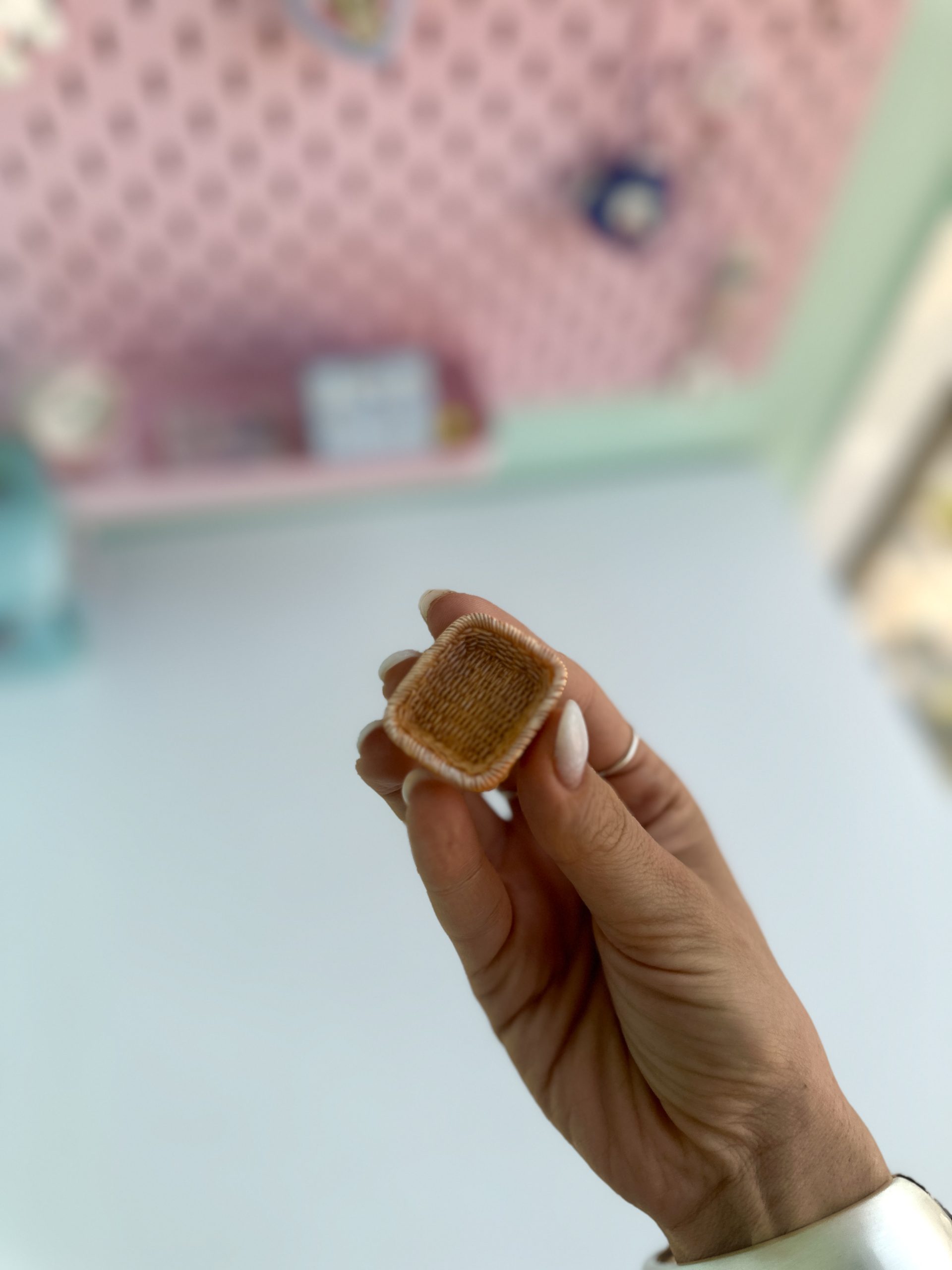 دکوری سبد حصیری کوچک