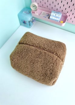 کیف پینترستی پشمی شکلاتی