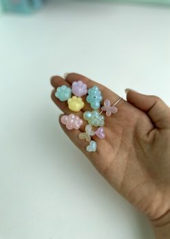 پینکولو پنجه و ابر پاستلی