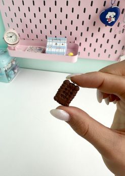 پینکولو آویز دار بیسکوییت شکلاتی