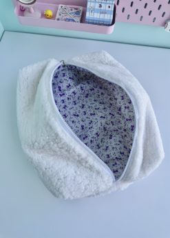 کیف سشوار پینترستی پشمی سفید