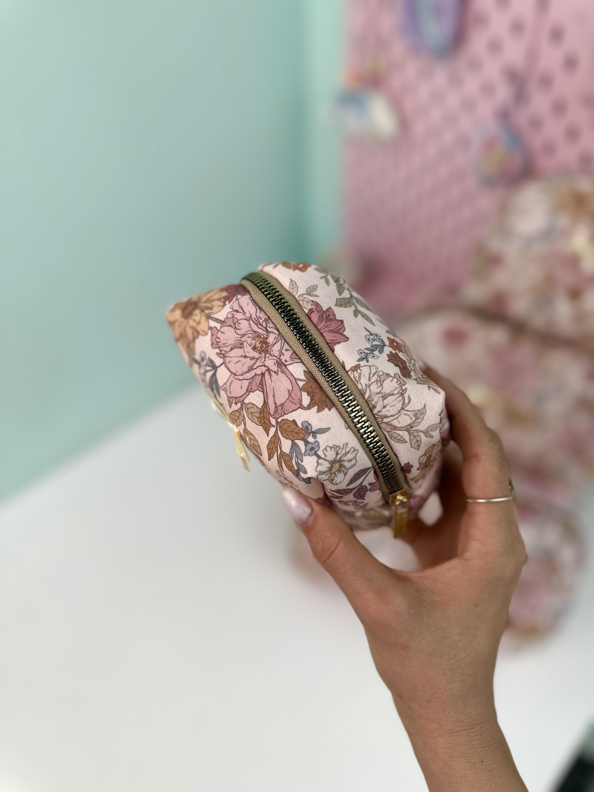 کیف پینترستی گلدار