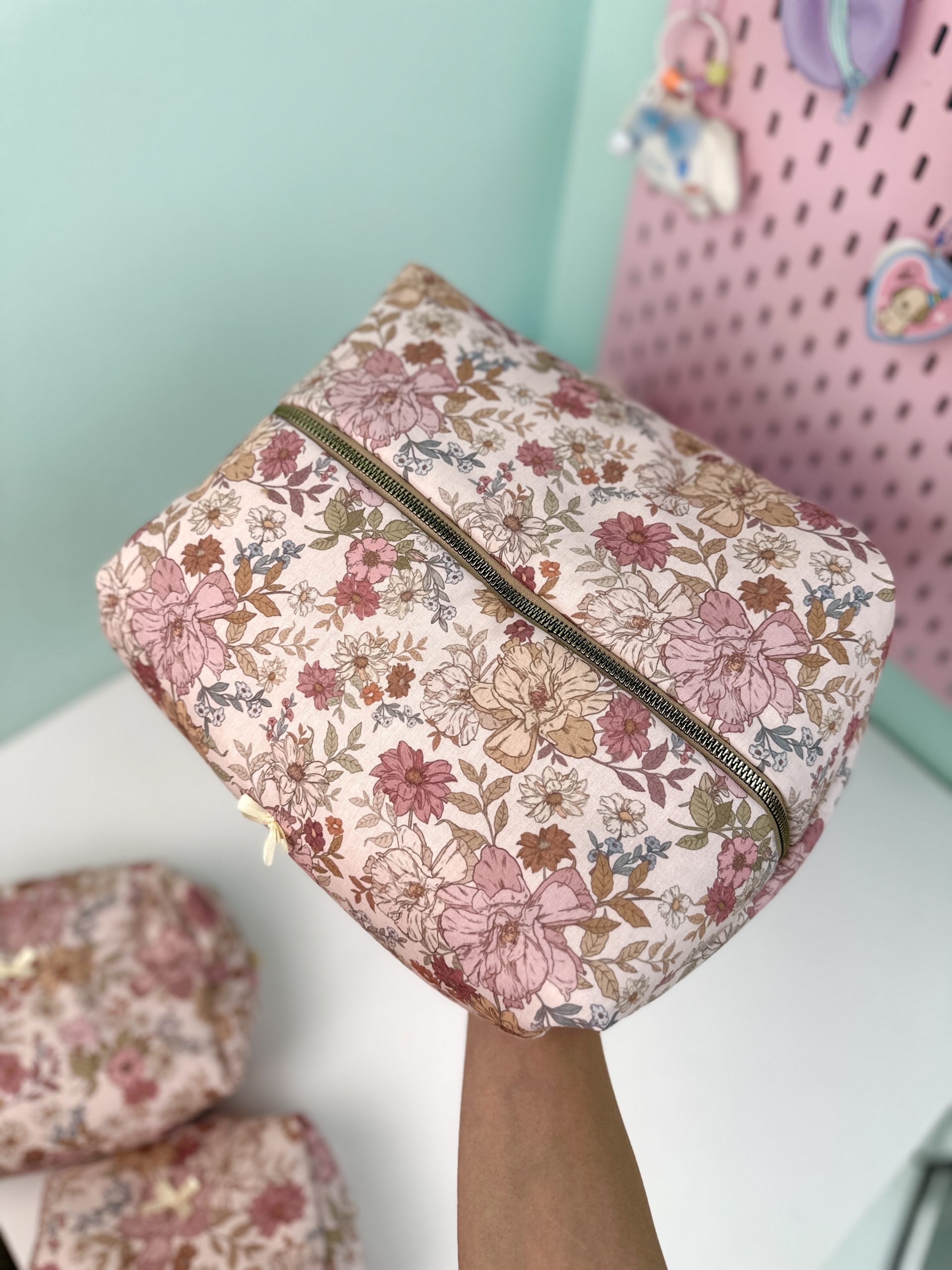 کیف پینترستی گلدار