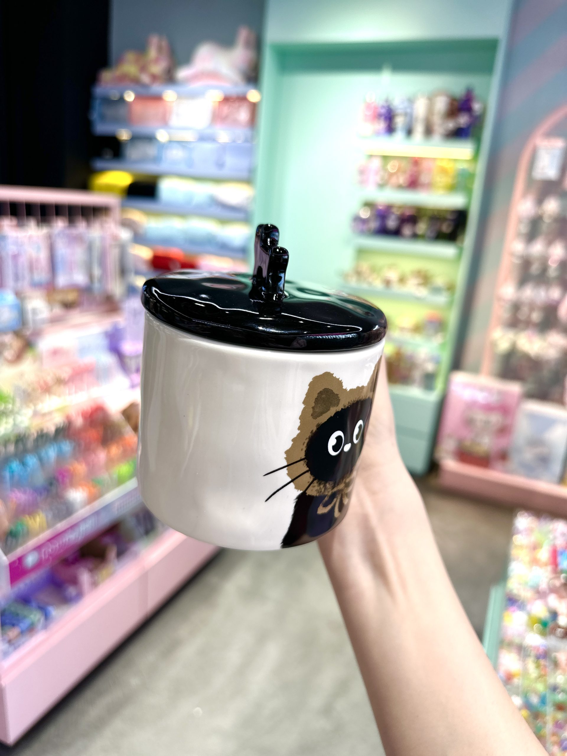 ماگ در عروسکی گربه قهوه ای
