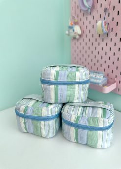 کیف پینترستی راه راه سبزآبی