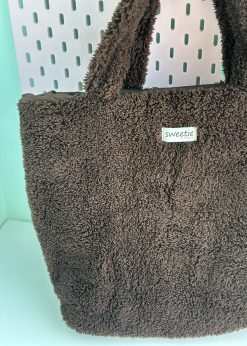 کیف دوشی پینترستی پشمی قهوه ای